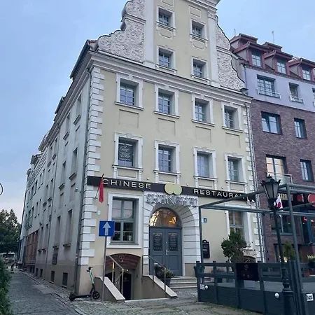 Rynek Sienny 3 *